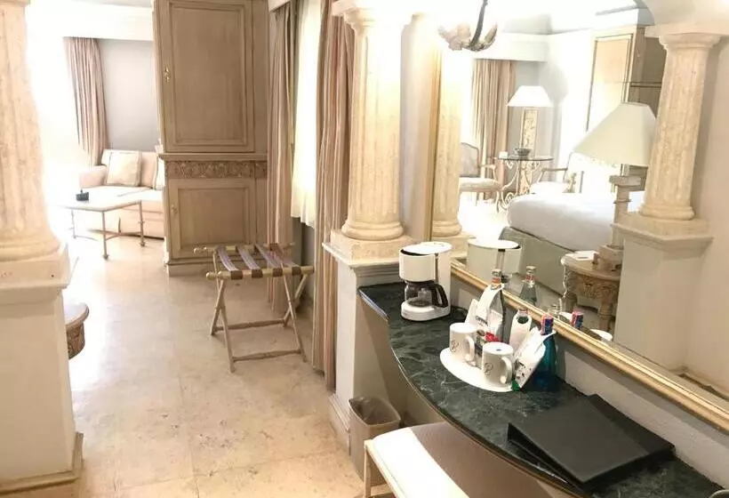 اتاق لوکس با تخت بزرگ, Grand Isla Navidad Golf & Spa Resort With Marina