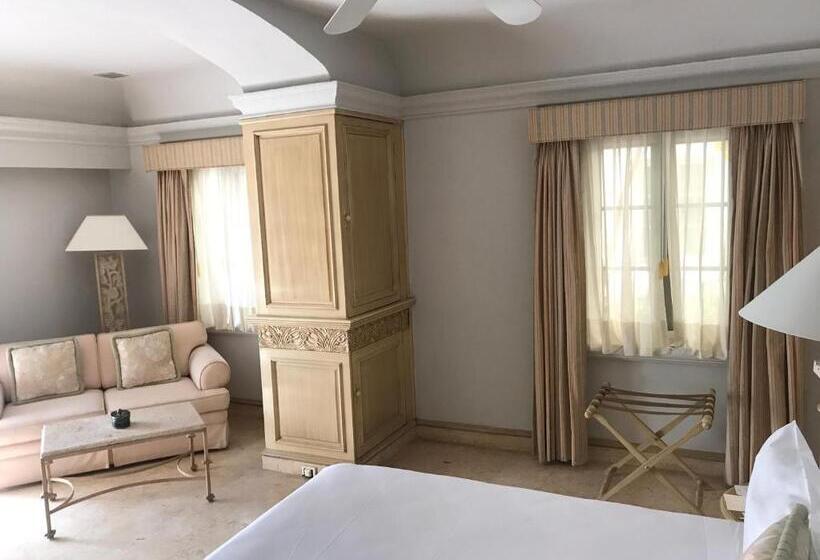 اتاق لوکس با تخت بزرگ, Grand Isla Navidad Golf & Spa Resort With Marina