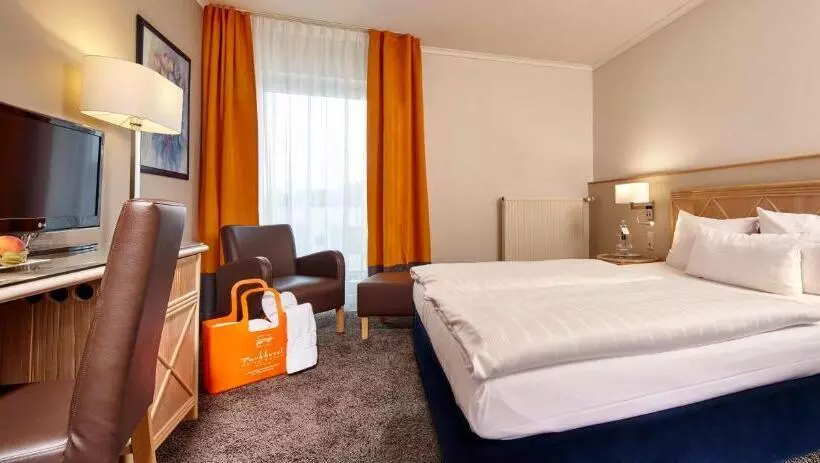 Standard Room, Parkhotel Weiskirchen