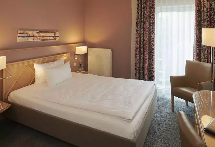 Comfort Single Room, Parkhotel Weiskirchen