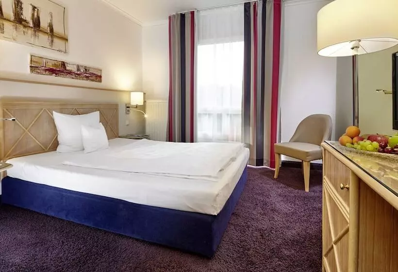 Comfort Single Room, Parkhotel Weiskirchen