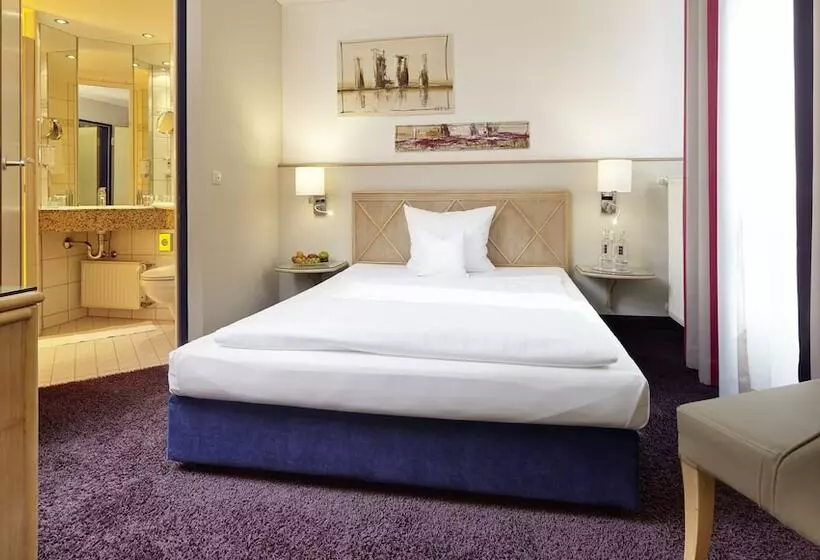 Comfort Single Room, Parkhotel Weiskirchen