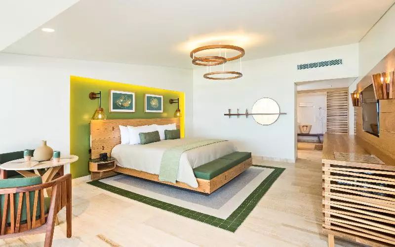 キングサイズベッドのスタンダードルーム, Presidente Intercontinental Cozumel Resort & Spa, An Ihg