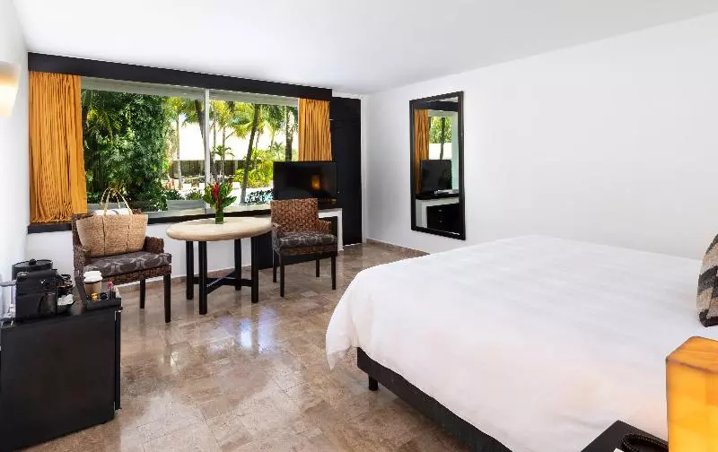 キングサイズベッドのスタンダードルーム, Presidente Intercontinental Cozumel Resort & Spa, An Ihg