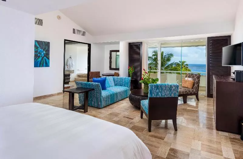 キングサイズベッドのスタンダードルーム, Presidente Intercontinental Cozumel Resort & Spa, An Ihg