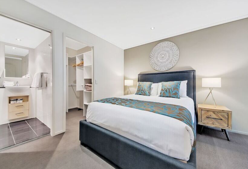 דירת אקזקיוטיב 2 חדרים, Quest River Park Central