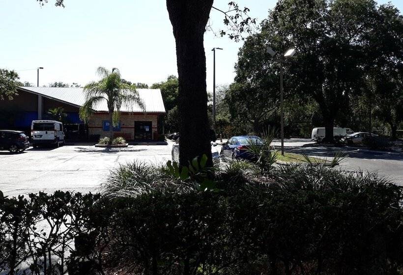 غرفه قياسيه سريرين مزدوجين, Ramada By Wyndham Temple Terrace/tampa North