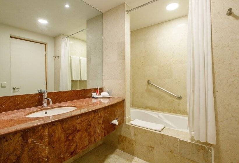 デラックスルーム, Real Inn Torreón