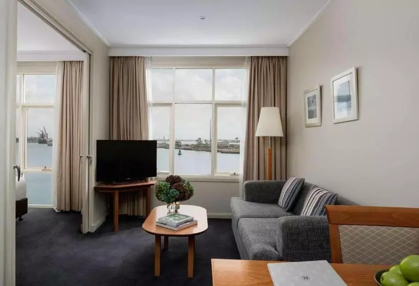 景色の見えるスイートルーム, Rydges Newcastle