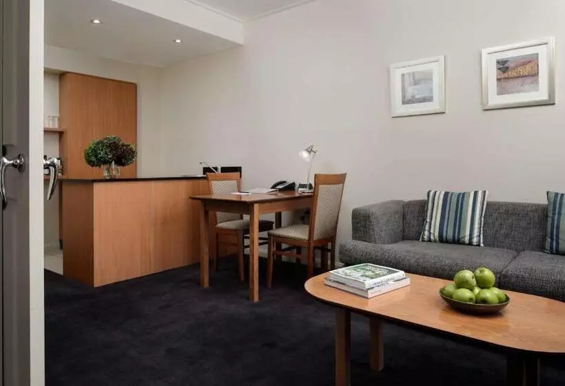 キングサイズベッドのスイートルーム, Rydges Newcastle