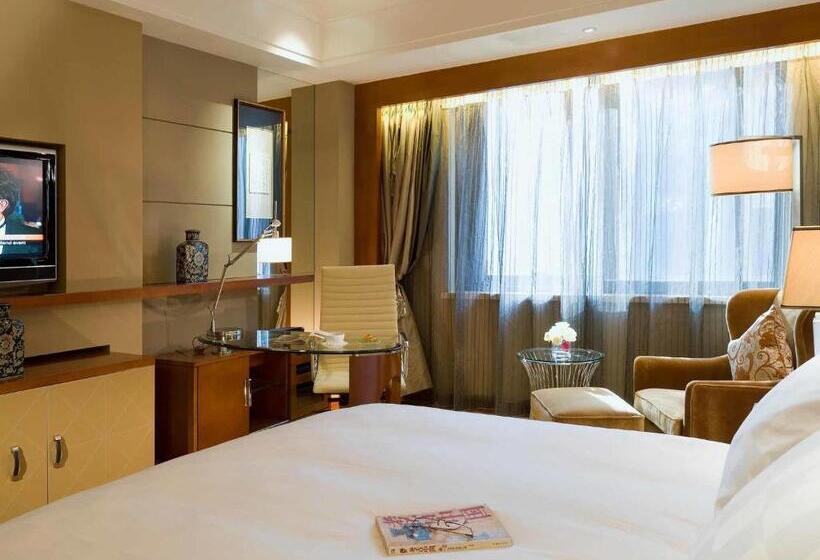 带大床的高级房间, Sofitel Harbin