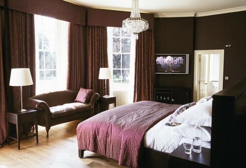 주니어 스위트, Stoke Place  Part Of The Cairn Collection