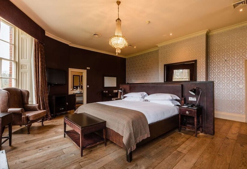 주니어 스위트, Stoke Place  Part Of The Cairn Collection