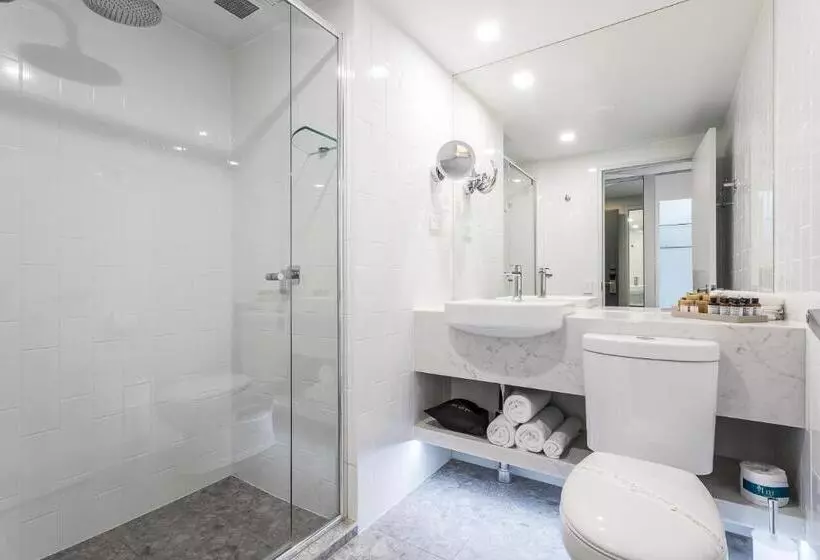 اتاق لوکس با تخت بزرگ, Kingsford Smith Motel