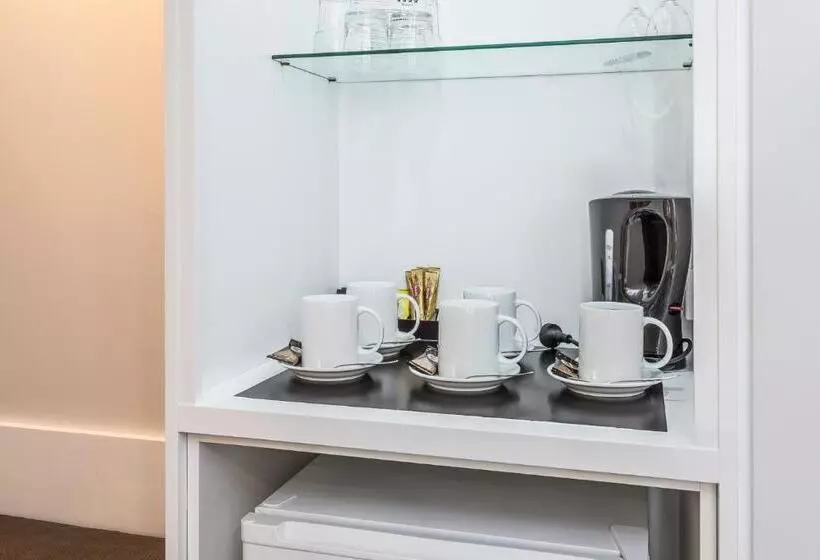 اتاق لوکس, Kingsford Smith Motel