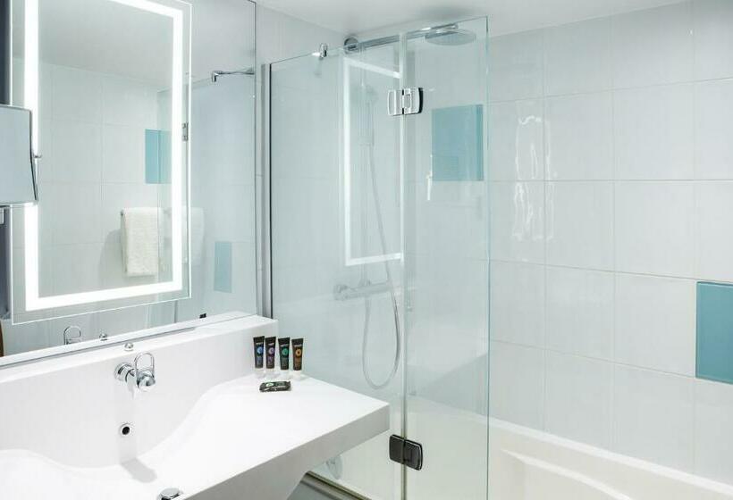 수피리어 룸, Novotel London Greenwich