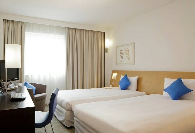 수피리어 룸, Novotel London Greenwich