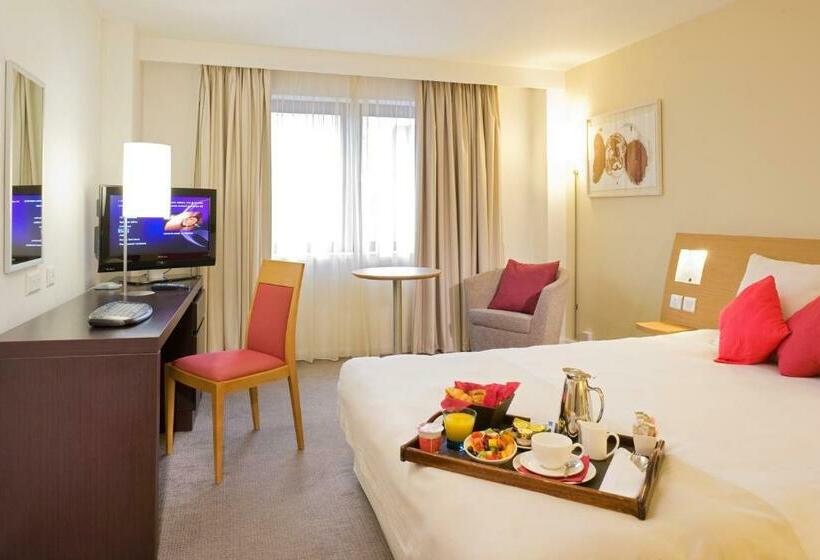 Номер Executive, Novotel London Greenwich