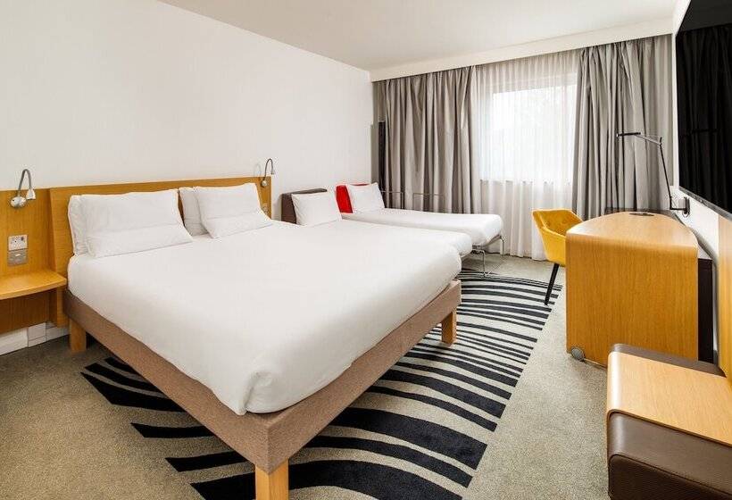 Номер Superior, Novotel London Greenwich