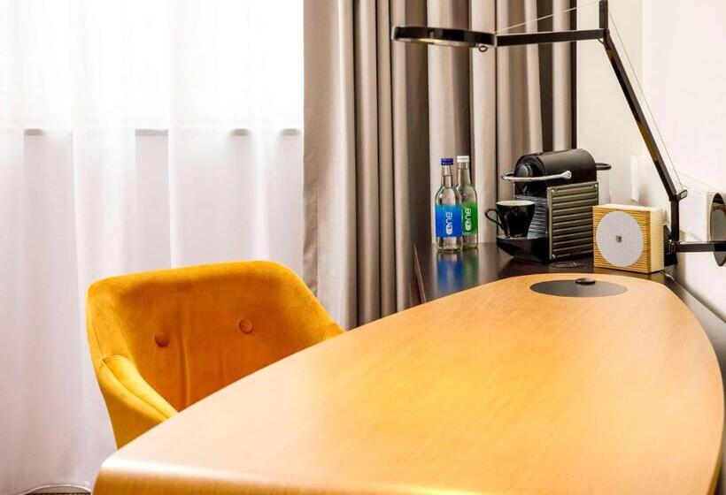 Номер Executive, Novotel London Greenwich