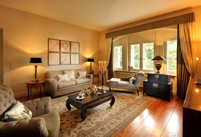Полулюкс, Schlosshotel Burg Schlitz