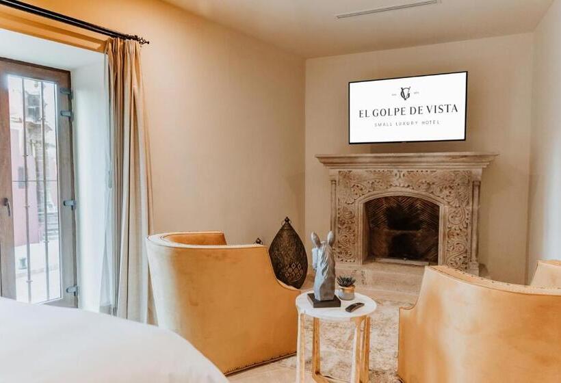 اتاق استاندارد با بالکن, El Golpe De Vista