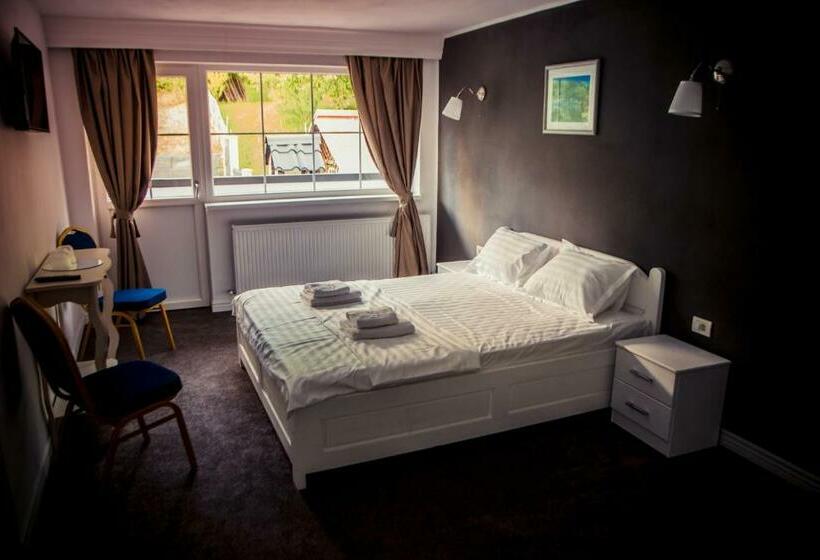اتاق استاندارد با تخت بزرگ, Green Hill Villa
