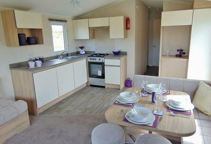 ２ベッドルームハウス, Ty Gwyn Park