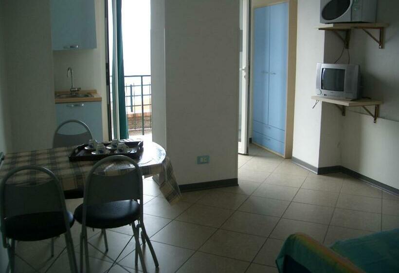 דירת חדר, Vista Mare