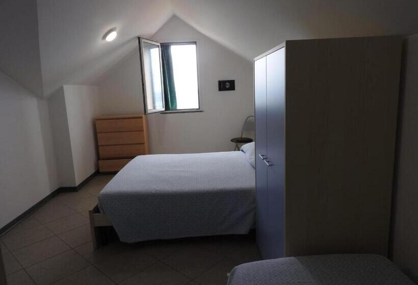 דירת חדר, Vista Mare