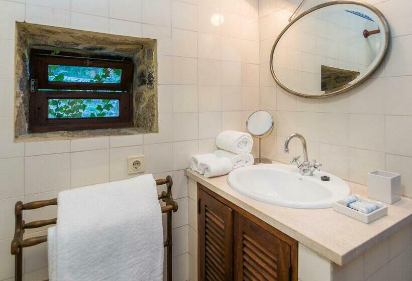 Дом 2 Спальни, Casas De Massinos