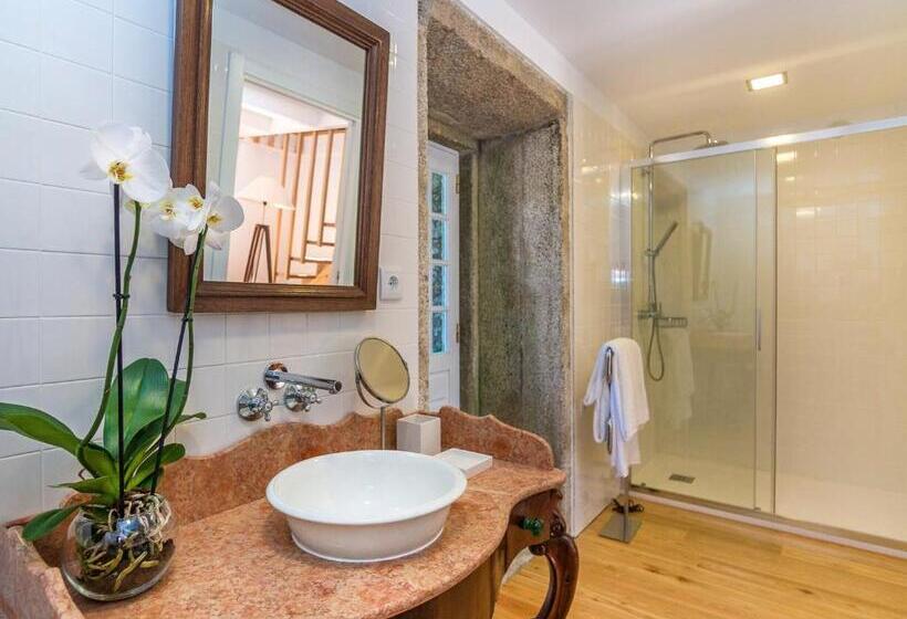 منزل غرفة نوم واحدة, Casas De Massinos