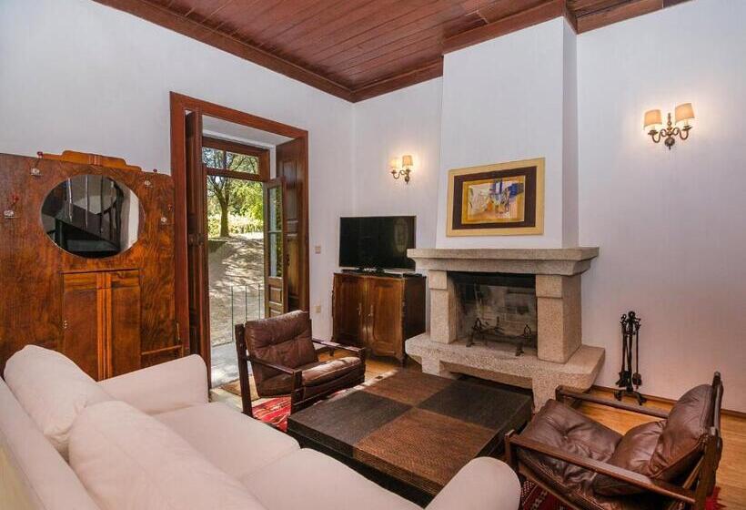 منزل 3 غرف نوم, Casas De Massinos