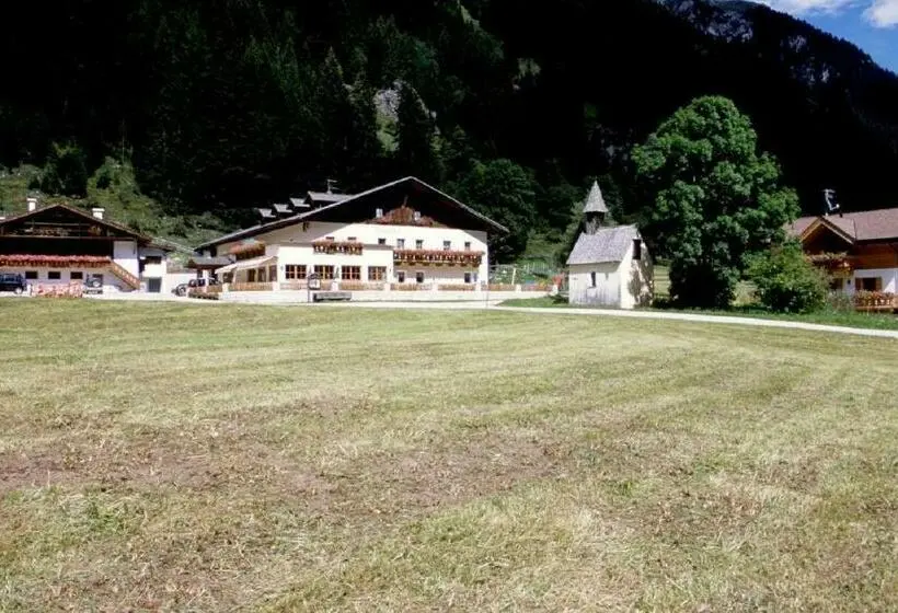 Standard Yhden Hengen Huone, Larchhof Ratschings