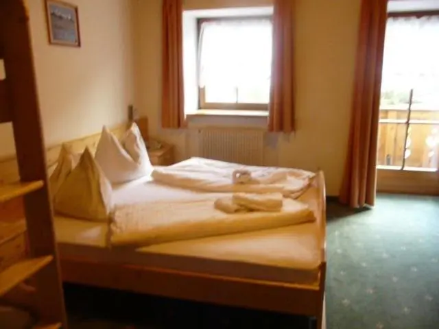 Perhehuone, Larchhof Ratschings