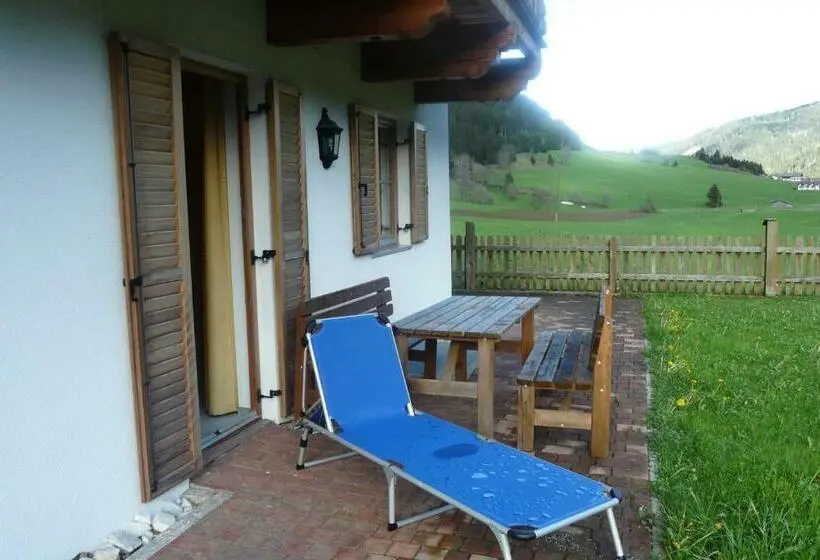 Perhehuone, Larchhof Ratschings