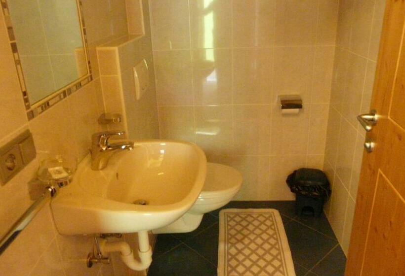 חדר משפחתי, Larchhof Ratschings