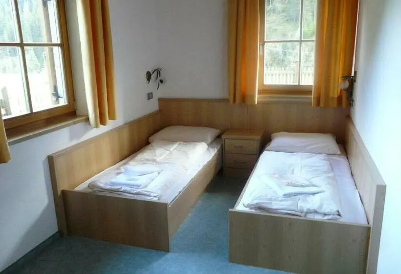 Perhehuone, Larchhof Ratschings