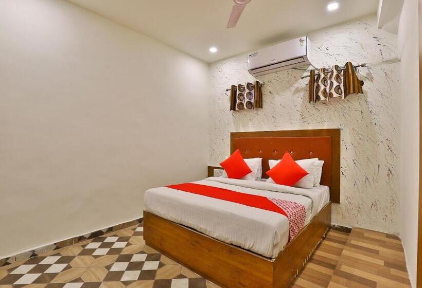 Basic Rum, Oyo 30712 Surya