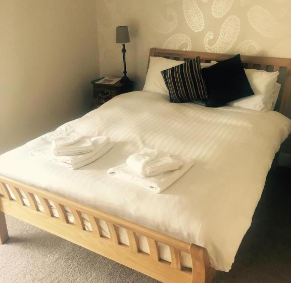 标准间, The Pennine Inn