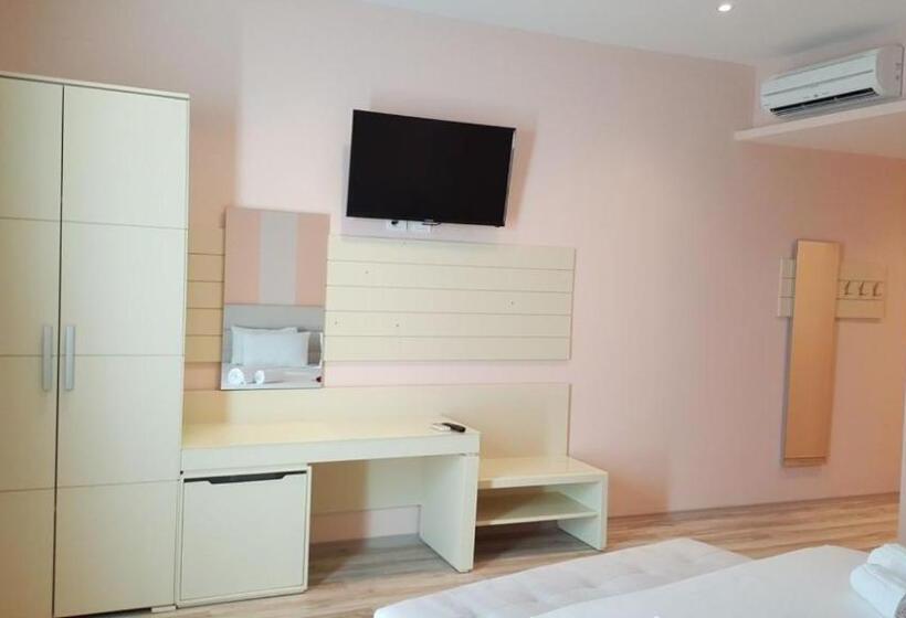 Triple Room Sea View, Ventus Harbor