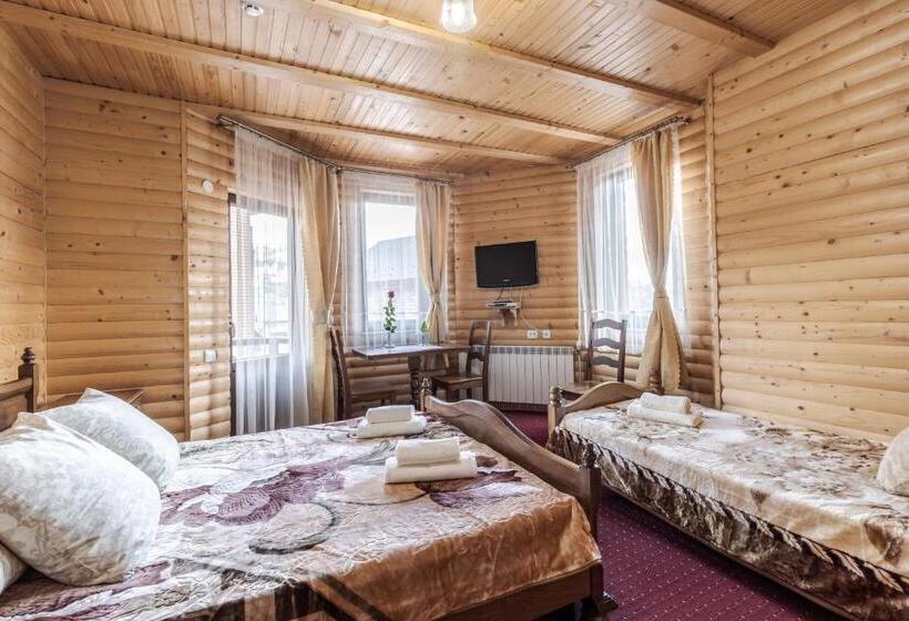 Номер Стандарт Трехместный, Villa Morishka & Spa