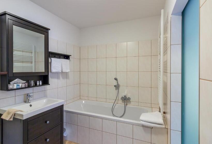 带大床的套房, Gasthof Silberner Hirsch