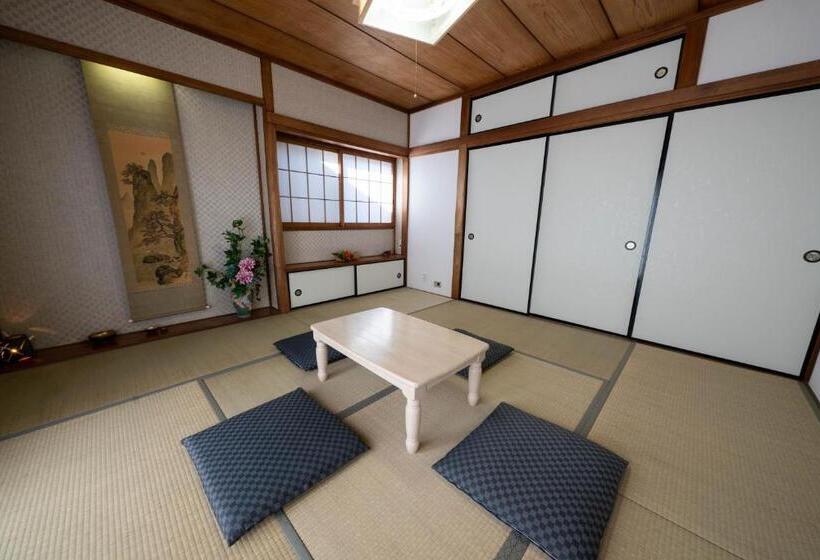 Четырехместный Номер Стандарт, Taro S House Kamakura Hase