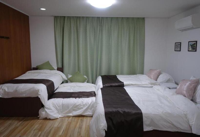 ファミリージュニアスイート, Taro S House Kamakura Hase