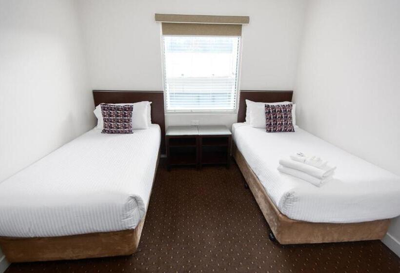 Family Suite, Atlantis Hotel Melbourne