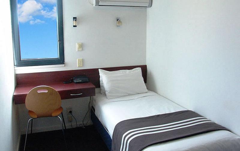 スタンダードシングルルーム, Hacienda