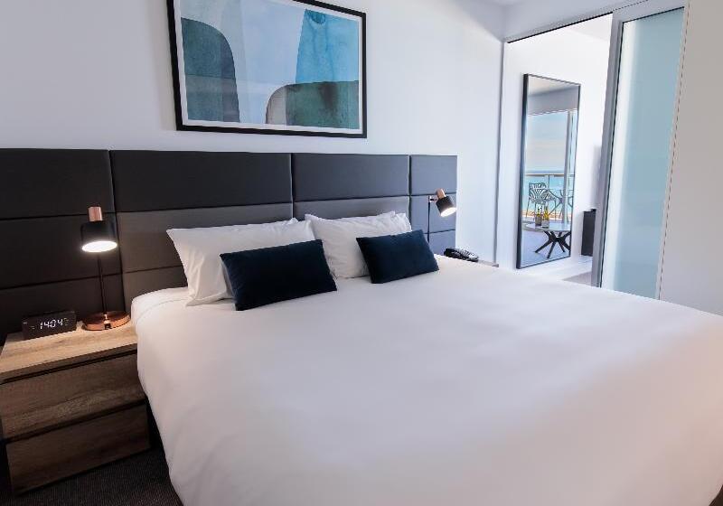 דירת חדר נוף לים, Oaks Glenelg Plaza Pier Suites