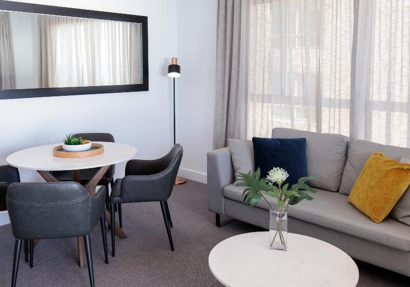 Apartamento 2 Dormitórios Vista Mar, Oaks Glenelg Plaza Pier Suites