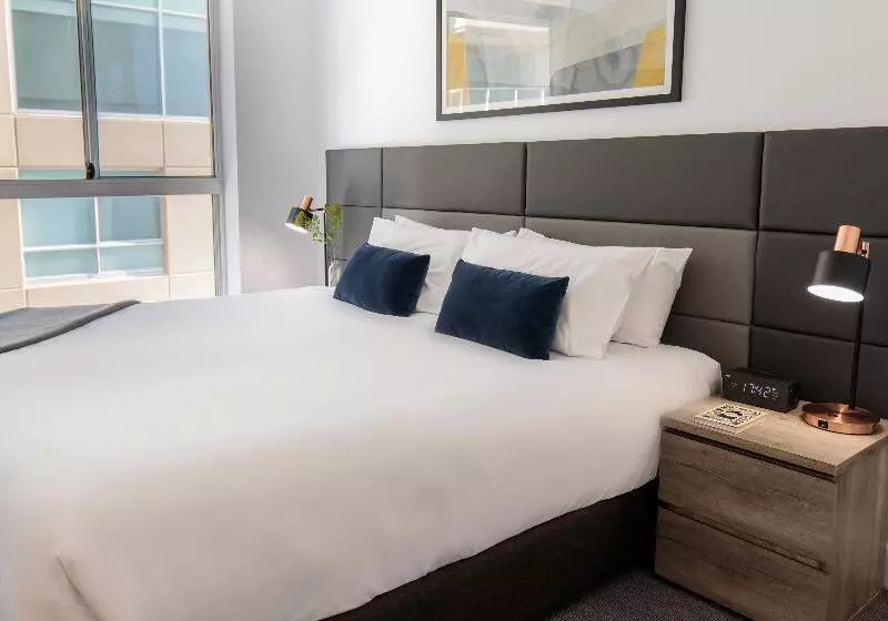 海の見える２ベッドルームアパートメント, Oaks Glenelg Plaza Pier Suites